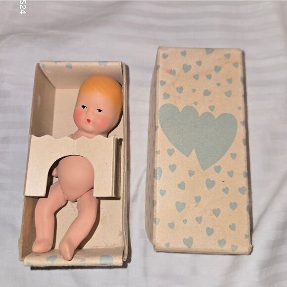 Vintage Kerr& Hinz Bisque Doll collectors Made In US - Picture 4 of 16